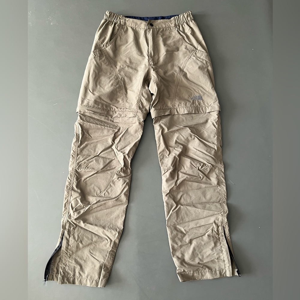 The North Face TNF Women’s Olive Green Zip Off Pants Shorts with Zip Ankle